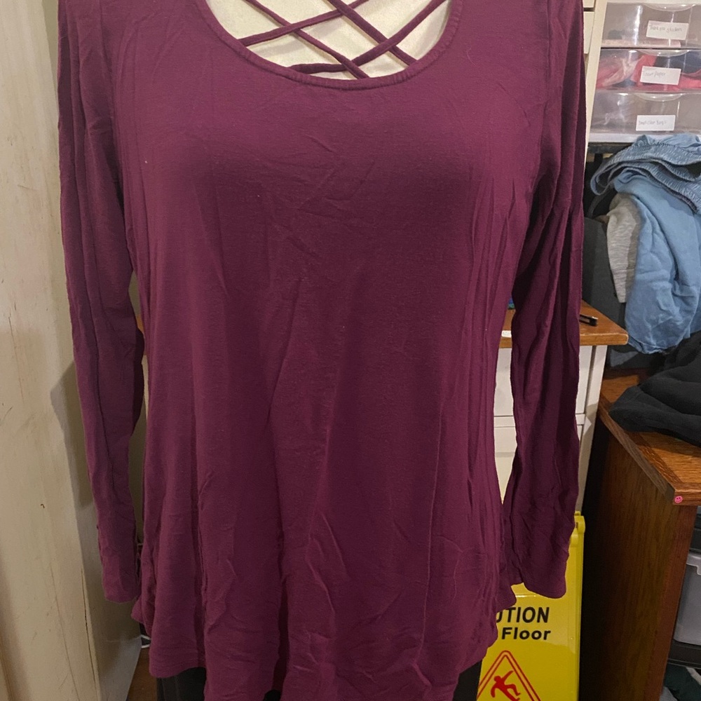 Women's Burgundy Long Sleeve Top